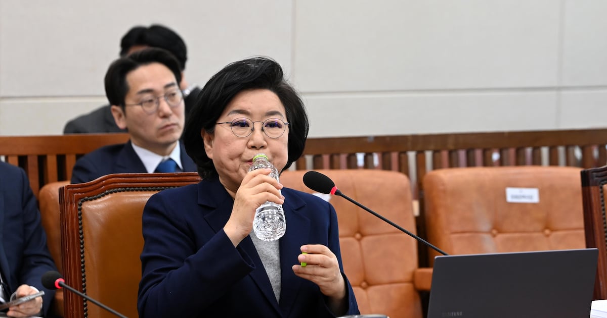Lee Hye-hoon's Heated Hearing Over Son's Admission