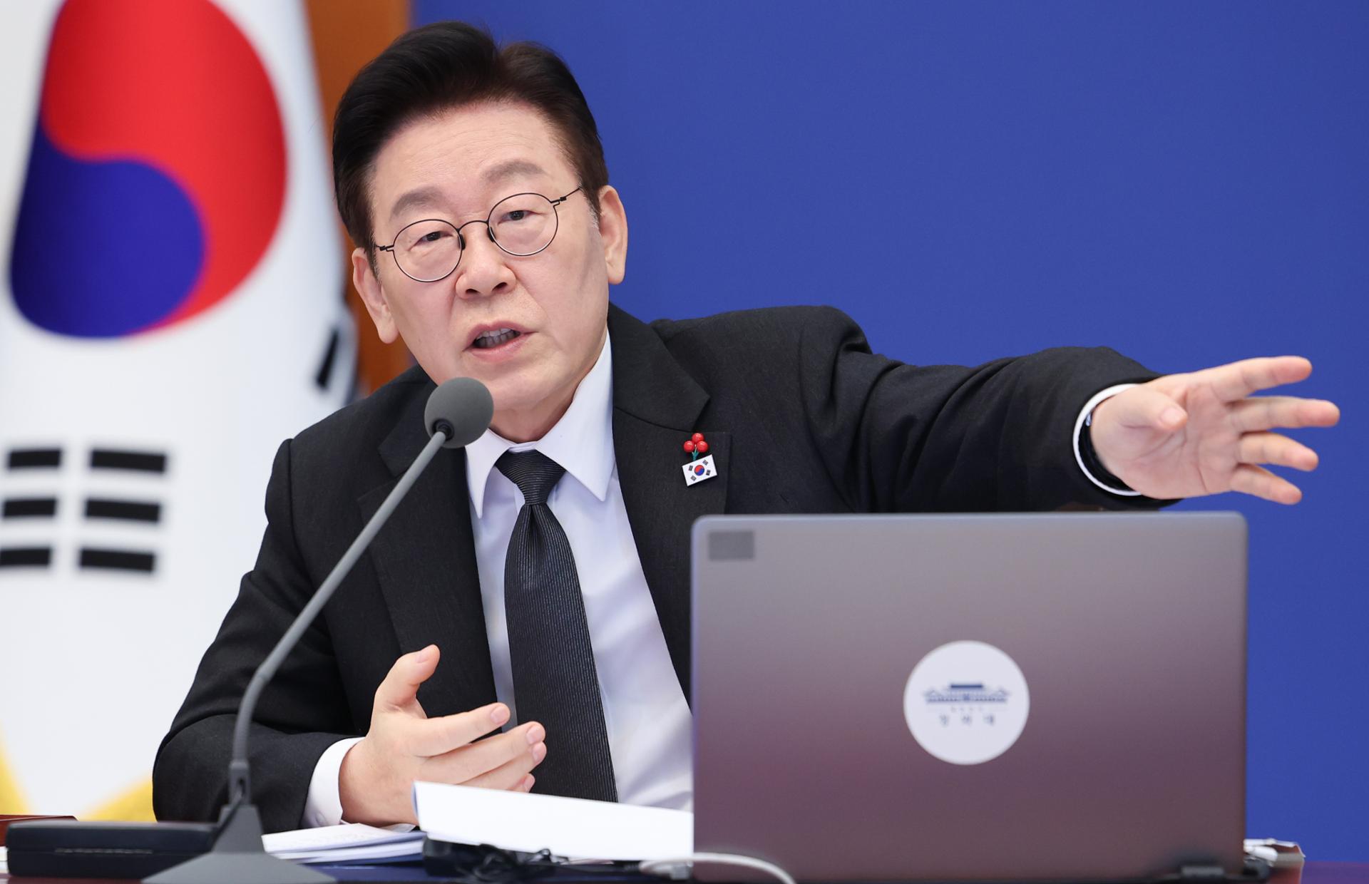 Lee floats idea of imposing sugar levy to support regional, public health care - The Korea Times