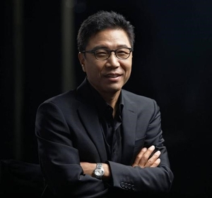 SM Entertainment founder eyes return as non-compete nears end