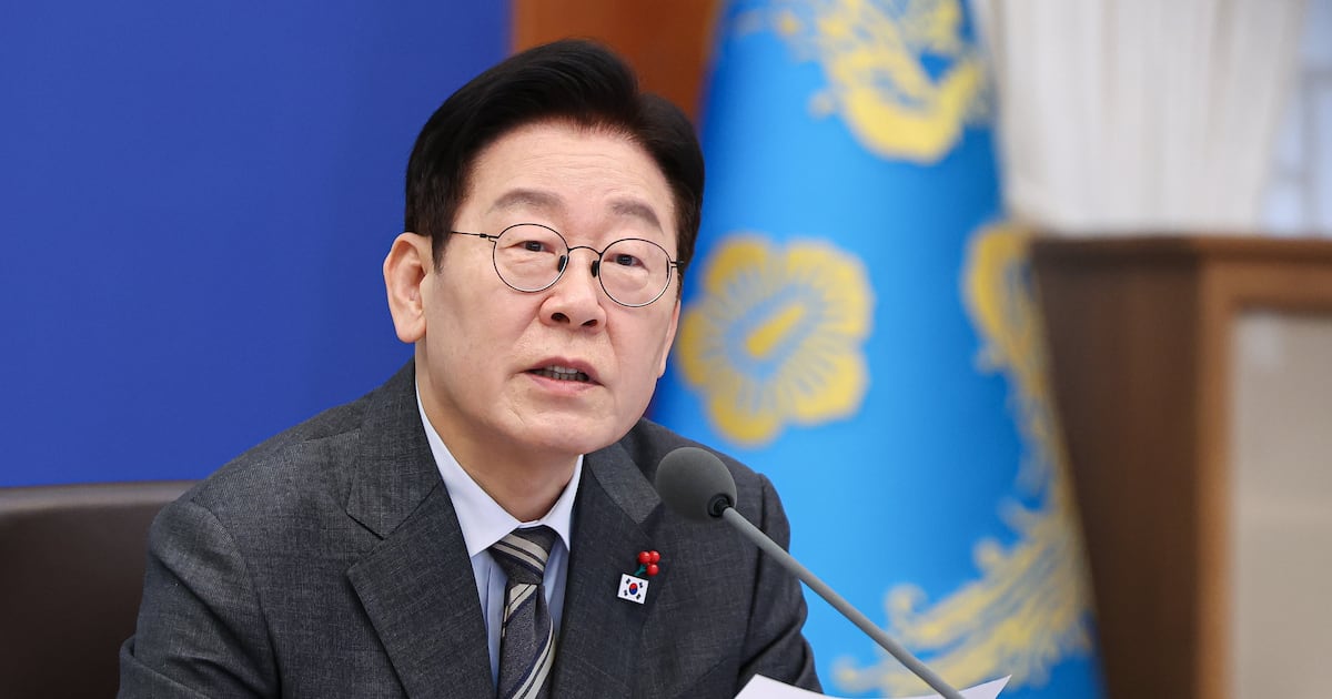 Lee's Supplementary Culture Budget Divides Legal Views