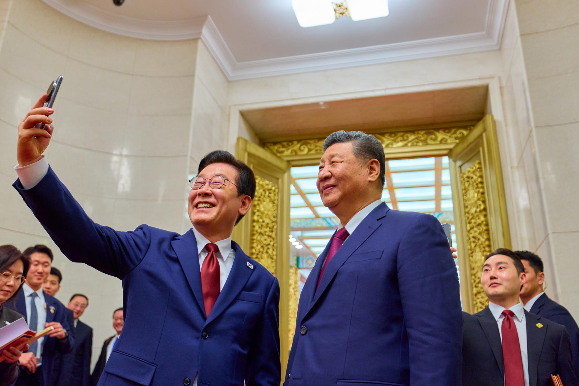 Lee-Xi summit exposes differences on key security issues - The Korea Times