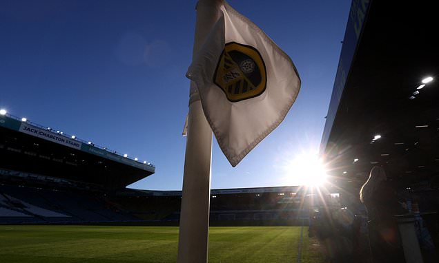 Leeds fan dies before Man United clash