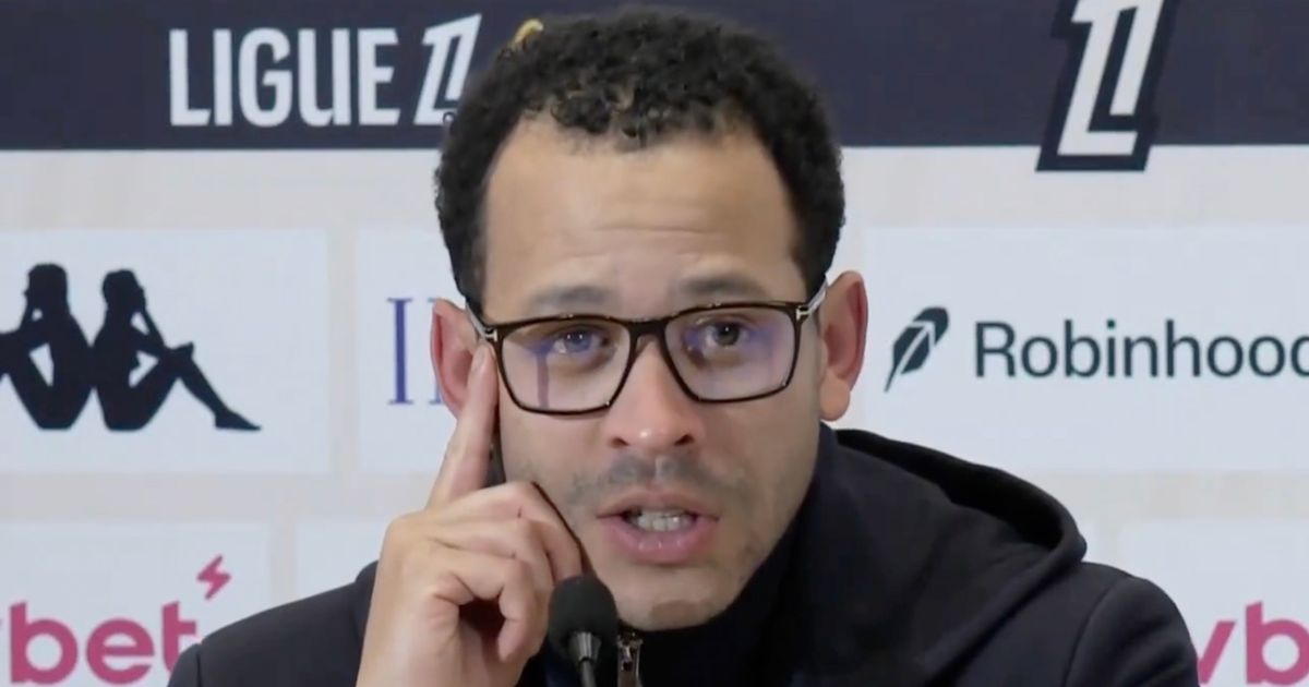 Liam Rosenior confirms his stance as Chelsea's top target responds to new manager links - The Mirror