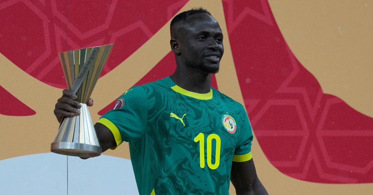 Liverpool stars react to Sadio Mane's AFCON win as one-word message sent - Daily Star