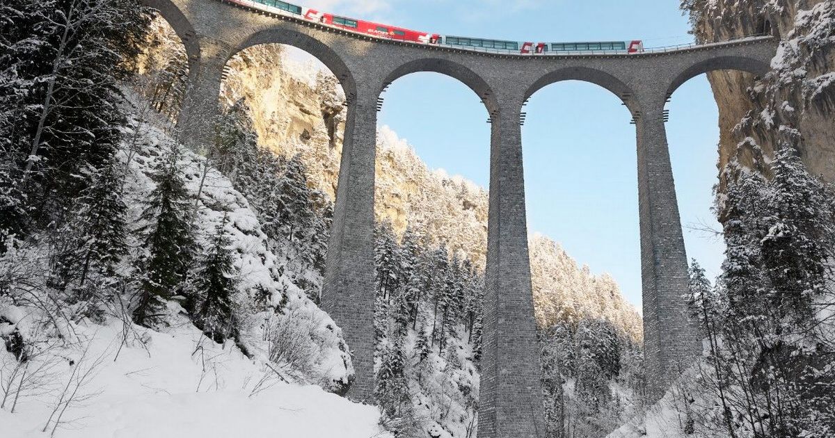 Local's trick gets you onto world's most beautiful train line for a fraction of the normal cost - The Mirror