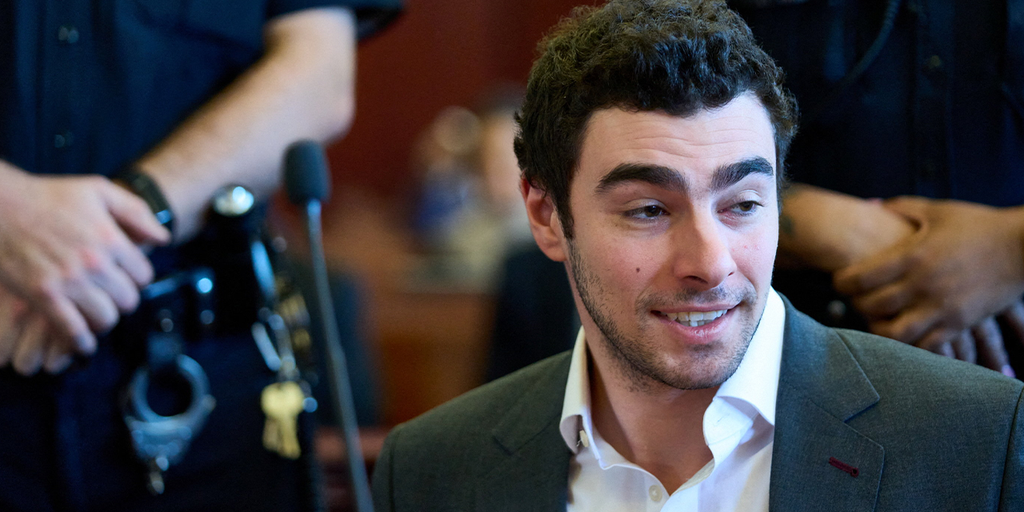Luigi Mangione returns to court Friday as judge weighs defense motions to dismiss charges