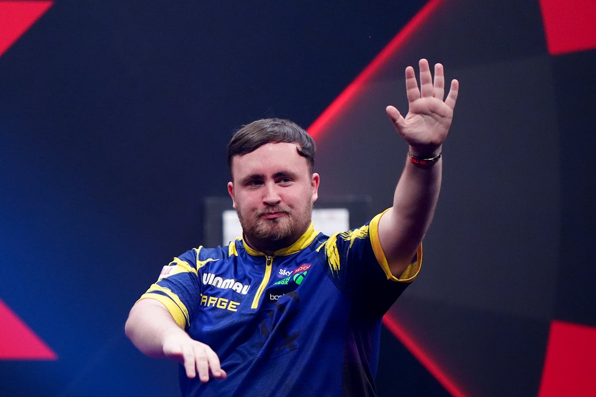Luke Littler marches into World Masters quarter-finals with victory over Ross Smith