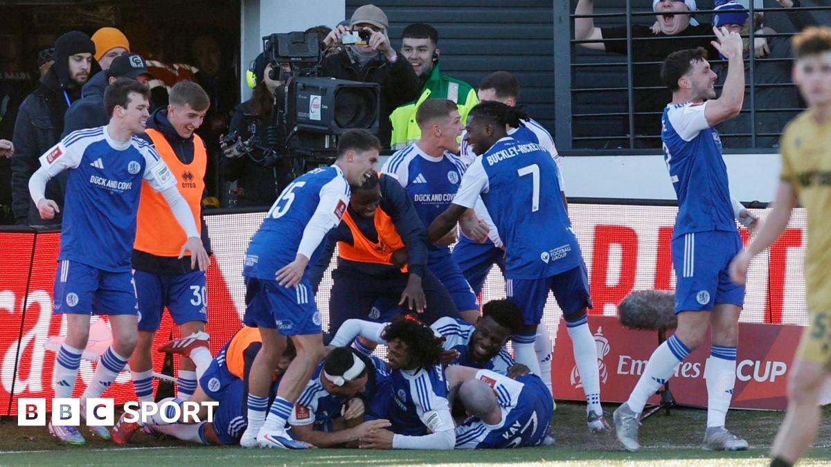 Macclesfield 2-1 Crystal Palace: Non-league side stun holders