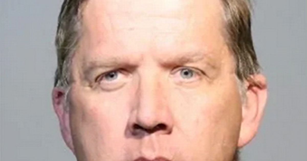 Pervert filmed performing lewd act 'with vacuum' near Disney World - Daily Star