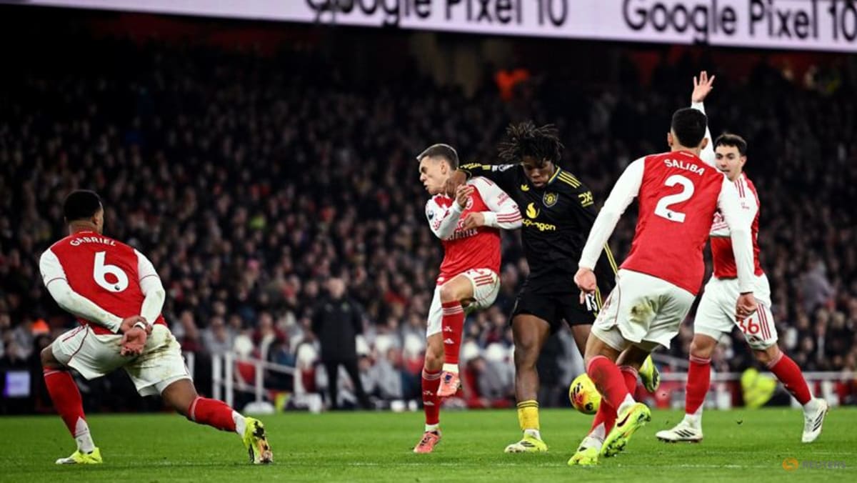 Man United's Dorgu faces weeks on the sidelines after injury at Arsenal, Carrick says