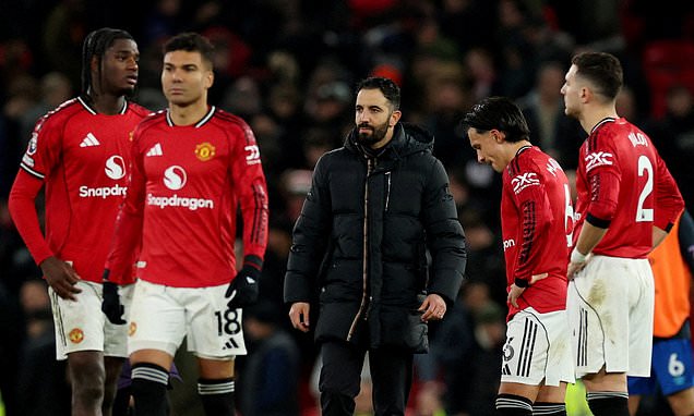 Man United star reveals he considered retirement