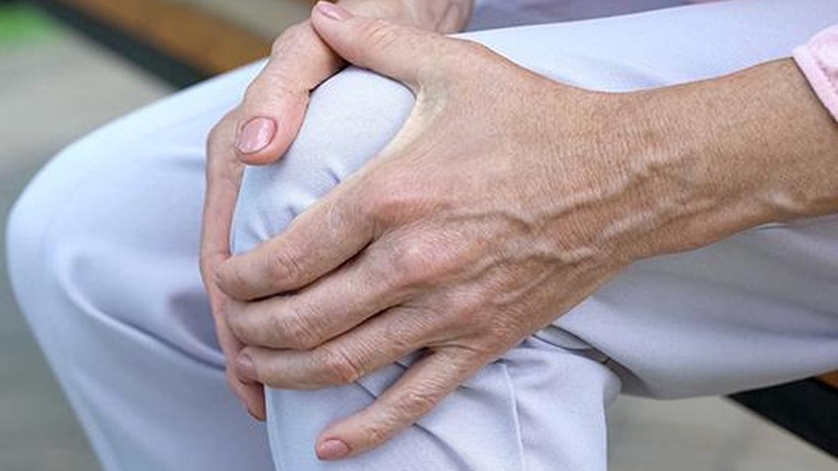 Joints acting up? Here's how to manage arthritis pain in the cold months