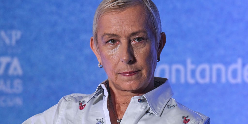 Martina Navratilova expresses support for criminal sanctions to US companies that take oil from Venezuela