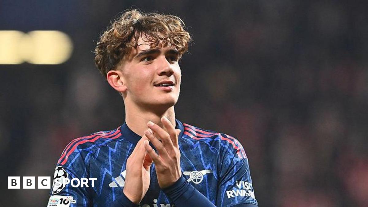 Max Dowman: Arsenal teenager signs scholarship terms Gunners