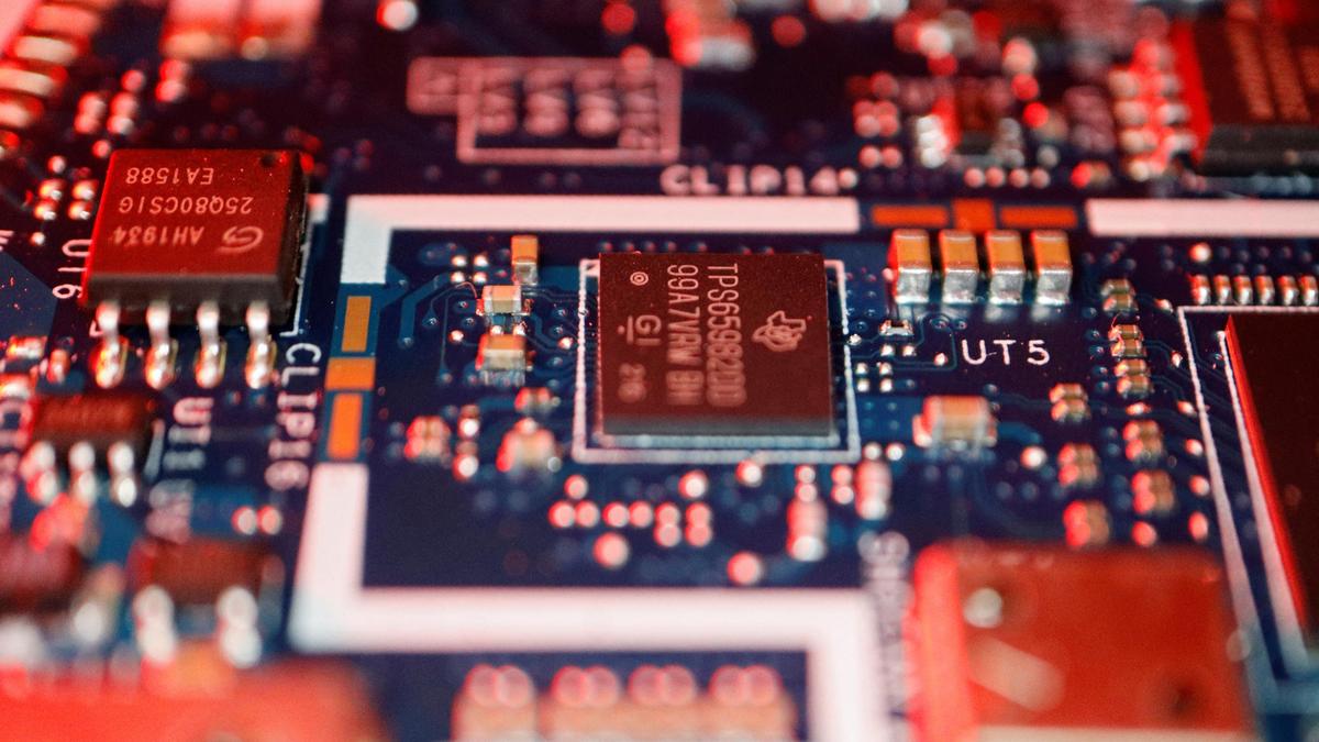 Surging memory chip prices dim outlook for consumer electronics makers