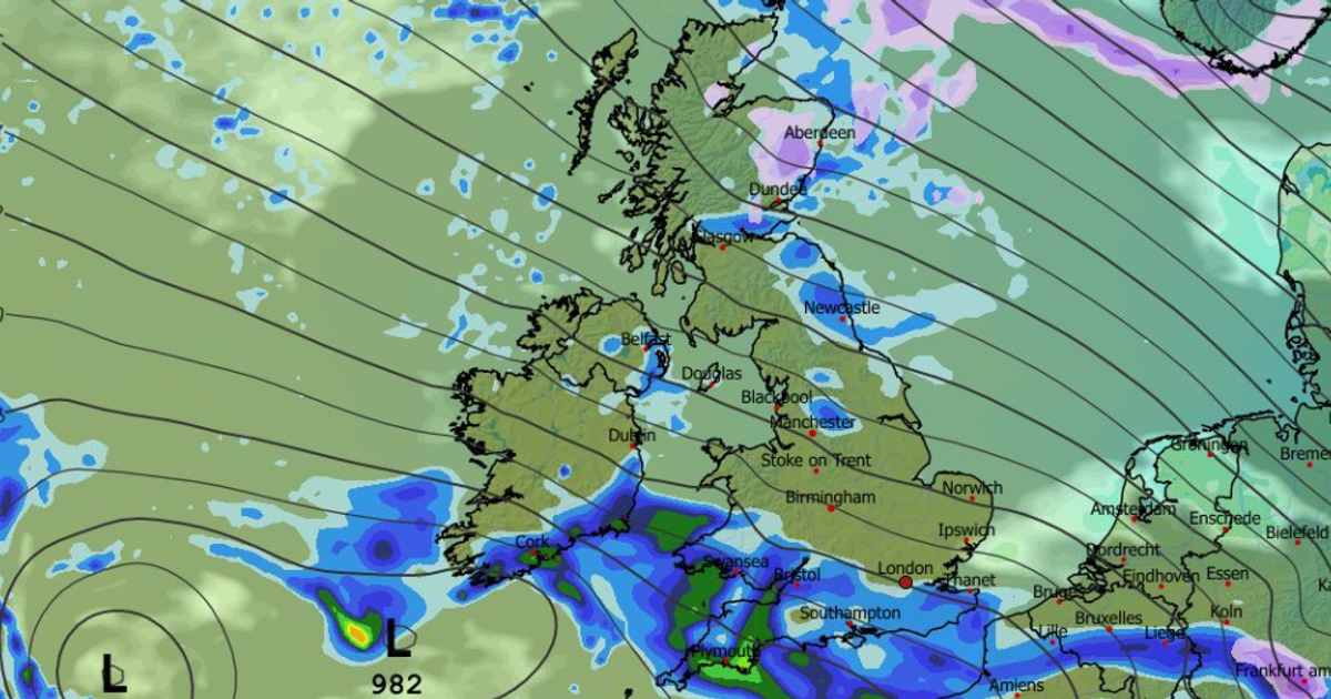 Met Office urges Brits in 7 areas to make 'emergency' kit with 3 essential items - The Mirror