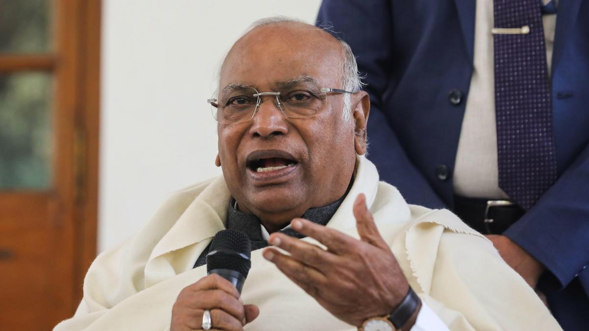 Modi govt could give neither clean water, nor clean air, making public suffer: Kharge