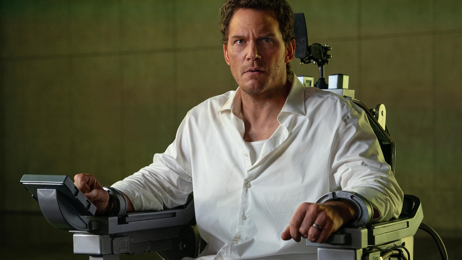 Movie Review: In 'Mercy,' Chris Pratt is on trial with an artificial intelligence judge