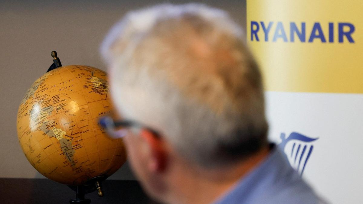 Musk and Ryanair CEO clash over cost of Starlink Wi-Fi on planes