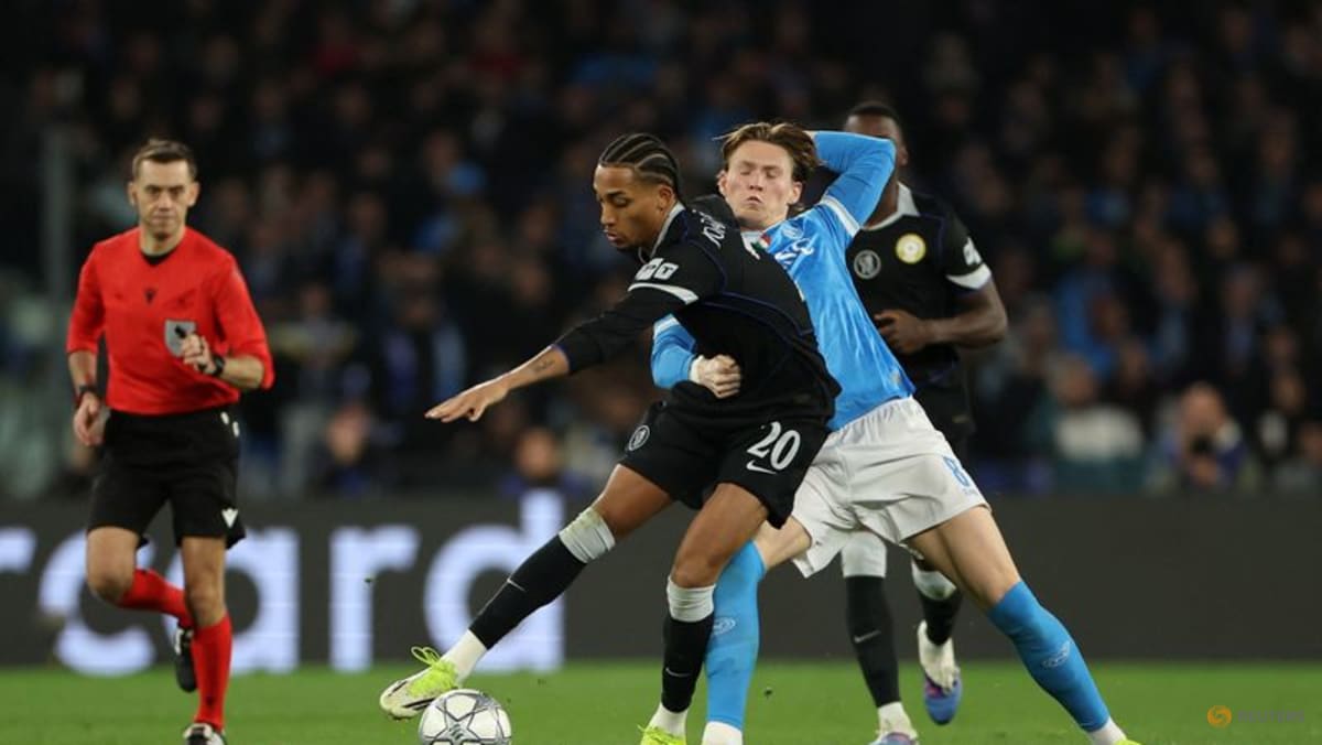 Napoli out of Champions League after 3-2 loss to Chelsea who seal last 16 spot