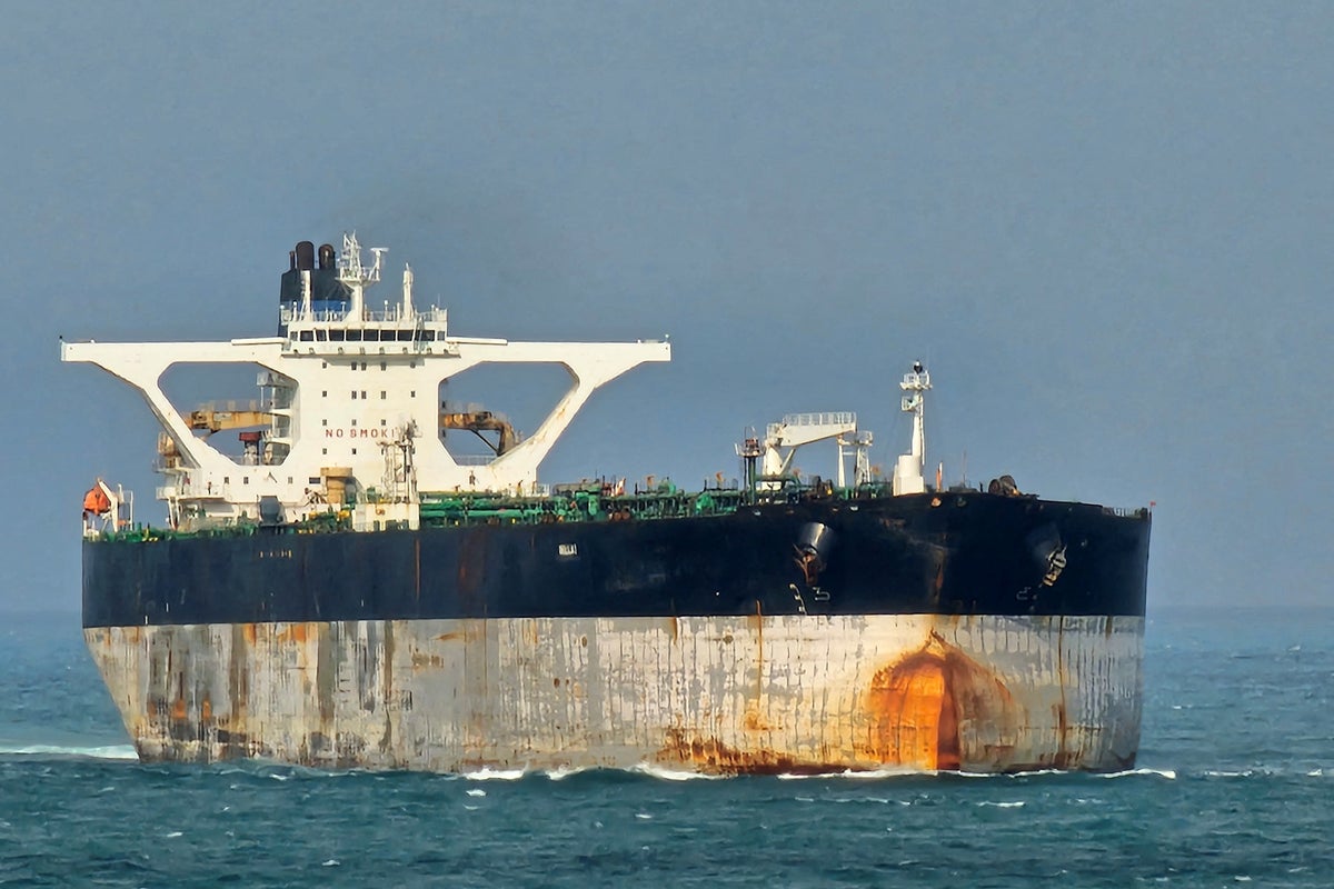 US and UK aircraft 'track sanctioned Venezuelan oil tanker bearing Russian flag'