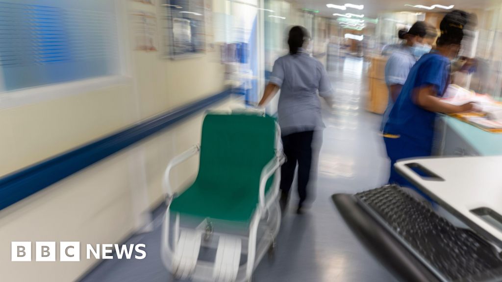NI health: About 200,000 extra patients seen to tackle NI waiting lists