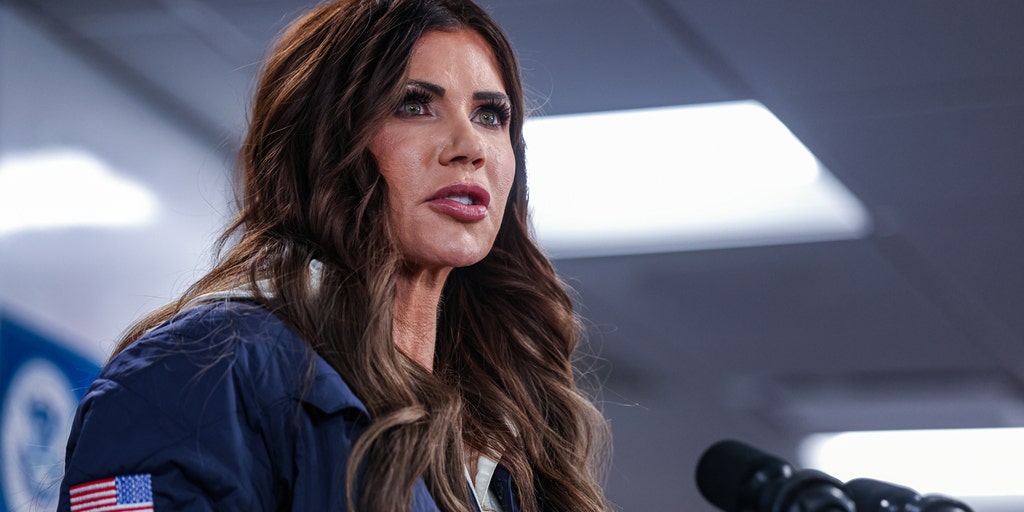 Noem says Minneapolis suspect committed 'domestic terrorism,' accuses Walz, Frey of inciting violence