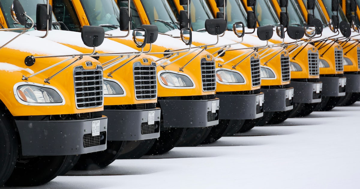 Some North Texas school districts cancel Thursday athletic activities. See new schedules