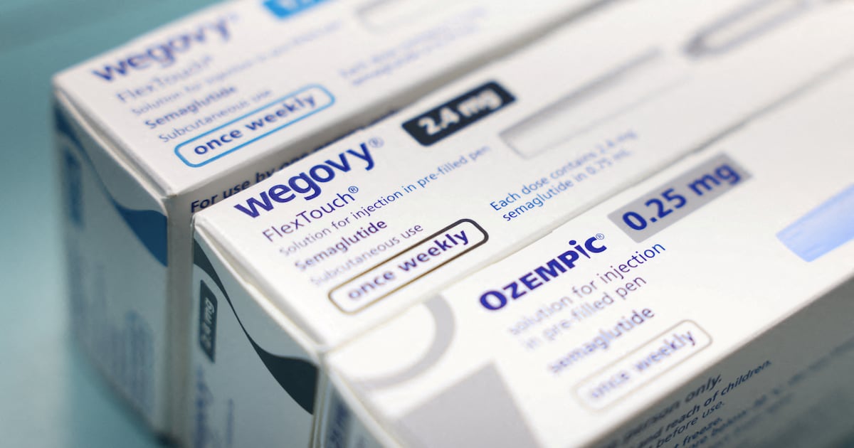 Lighter Passengers From Obesity Treatments Save U.S. Airlines $580M