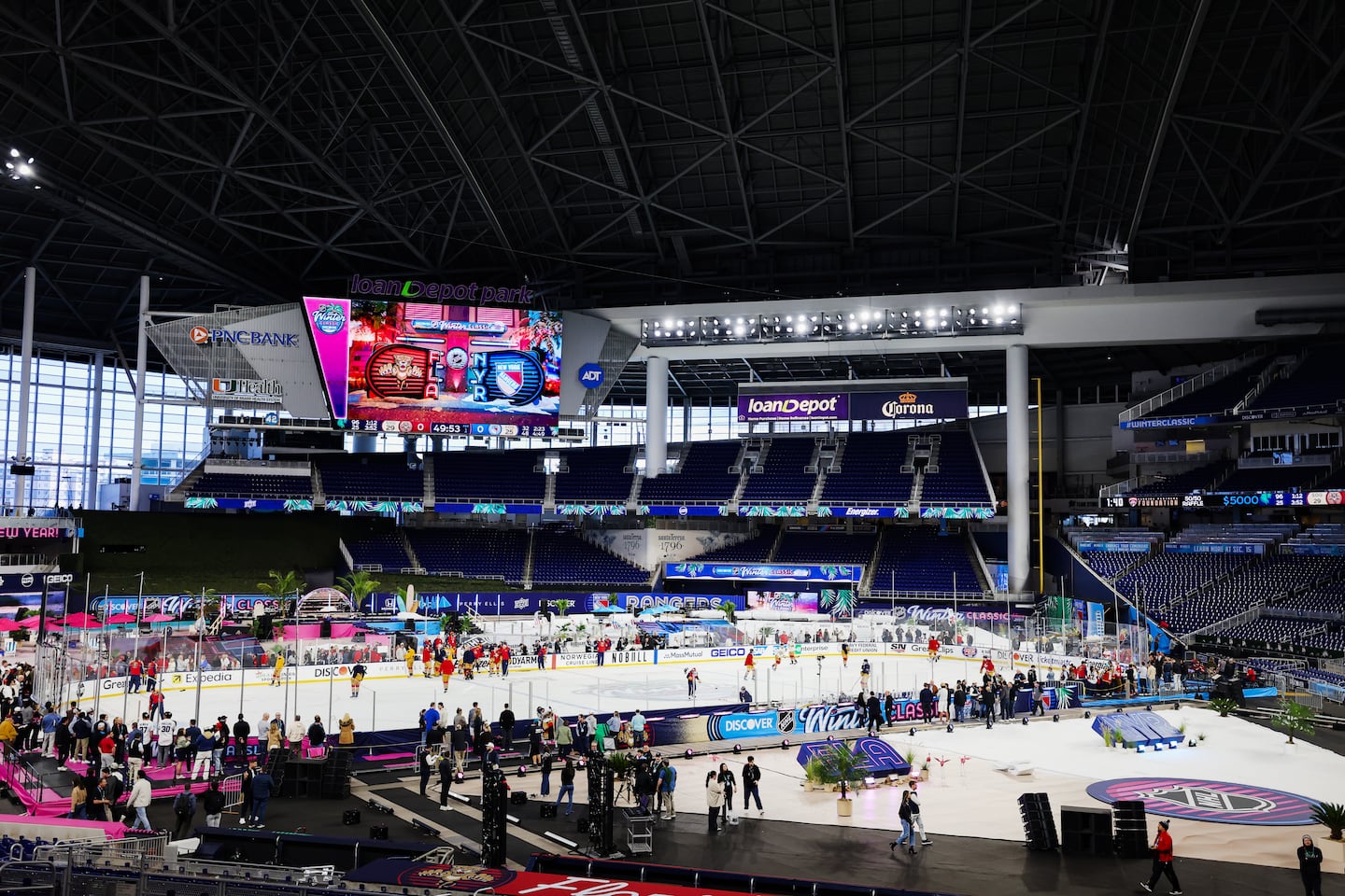 Outdoor hockey? In Miami? It's finally going to happen when the Panthers host the Rangers in the NHL Winter Classic - The Boston Globe