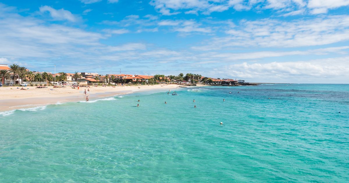 Beautiful 'paradise' islands with 27C in February just five hours from the UK - The Mirror