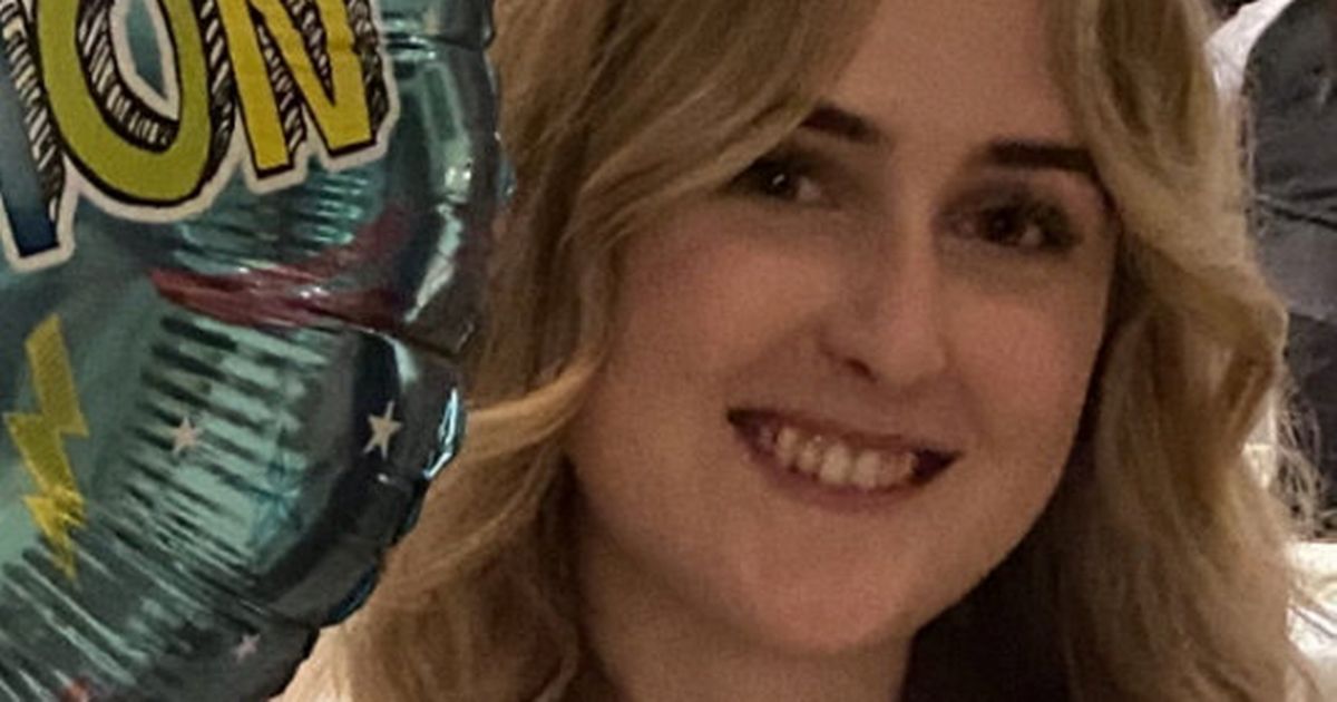 Family of paramedic who died in horror ambulance crash is honoured by the King - The Mirror