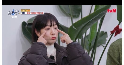 Park Shin-hye Nearly Cries Over Fake Brand Donating to Firefighters