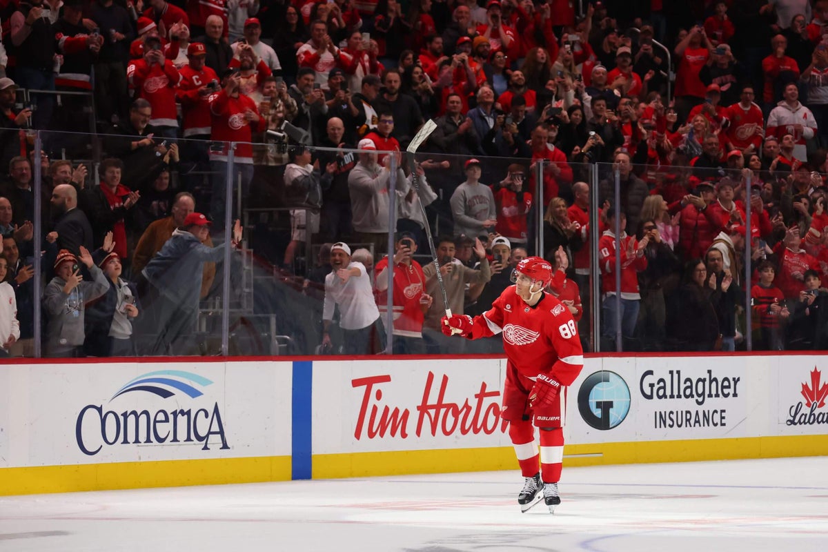 Patrick Kane becomes fifth American to score 500 NHL goals