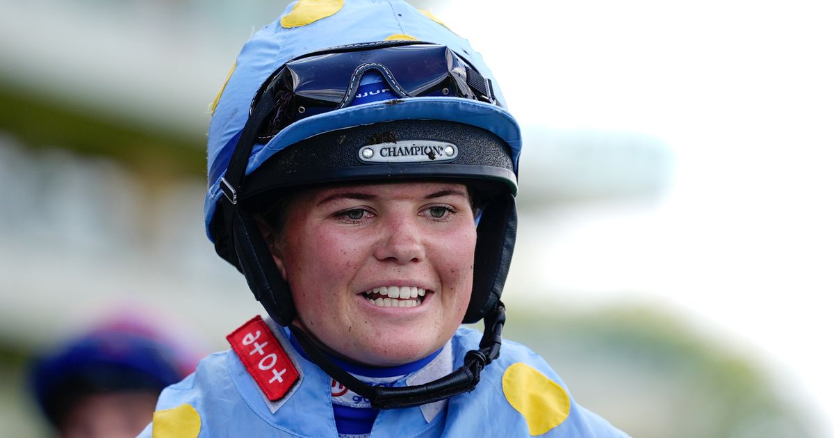 Paul Nicholls' jockey daughter taken to hospital with suspected pelvic injury after fall - The Mirror