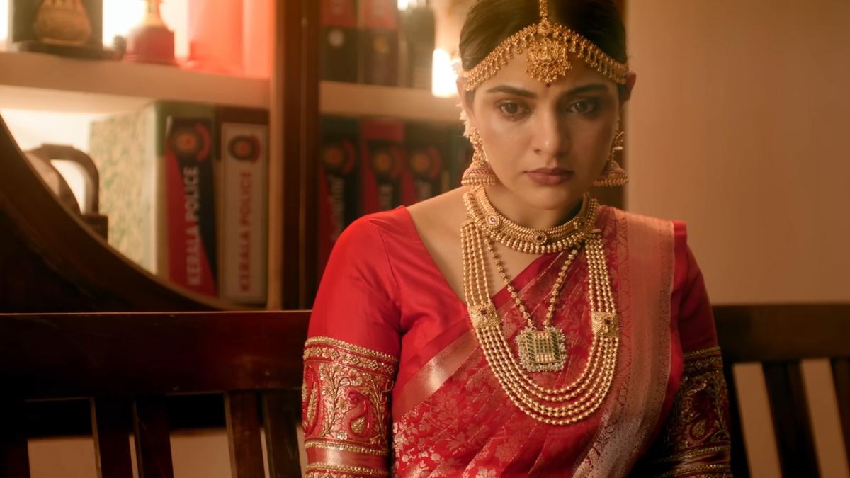 'Pennu Case' movie review: An average con drama sans any exciting elements