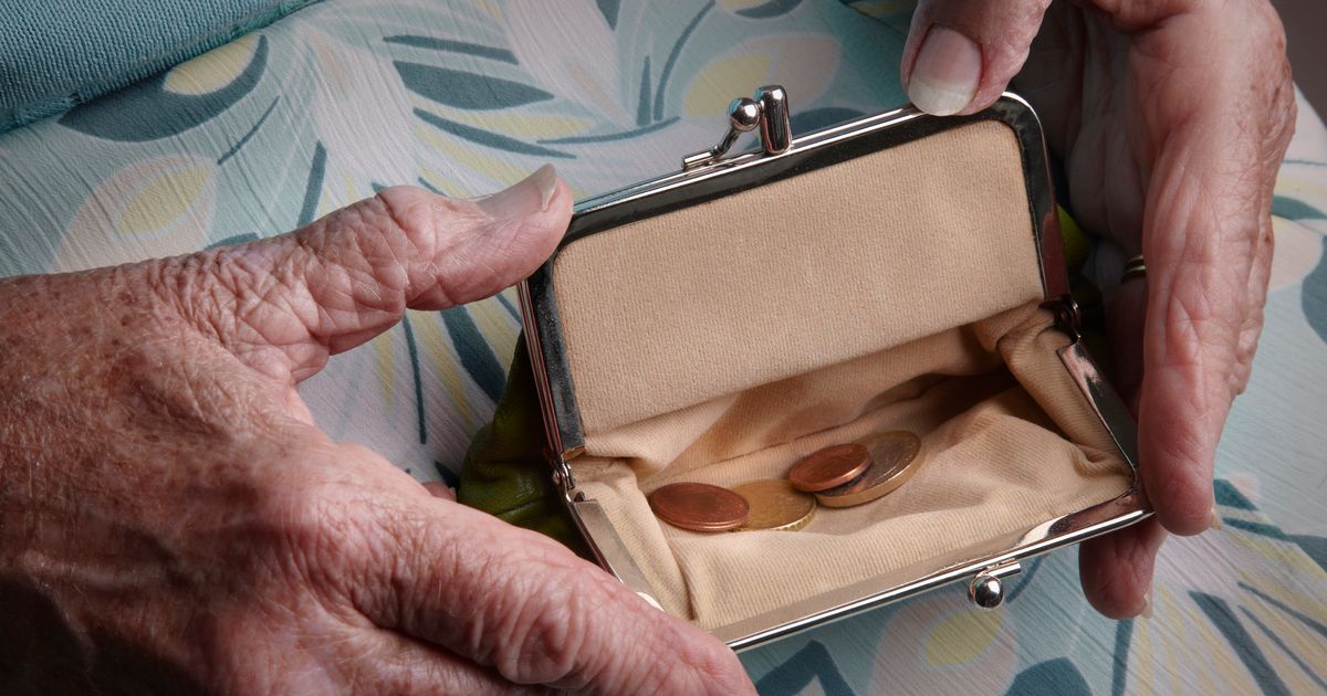 Pensions alert as experts warn of £26,000 'gap' - The Mirror