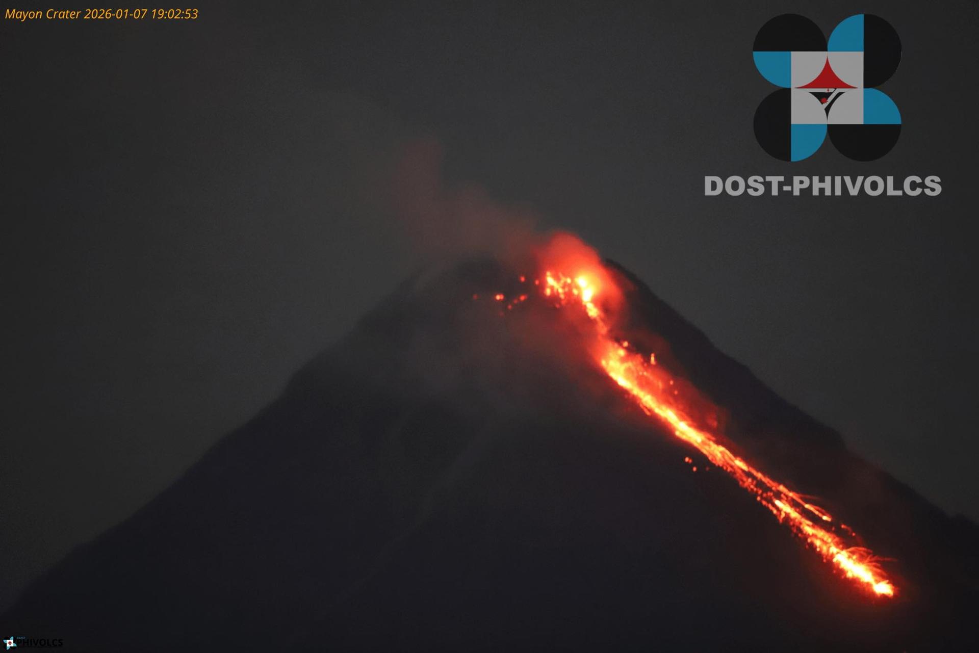 Philippines evacuates 3,000 people after activity increases at Mayon Volcano - The Korea Times