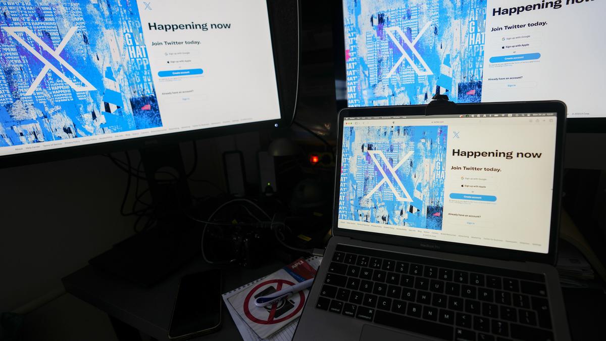 Police social media monitoring cells rise from 262 to 365 in four years