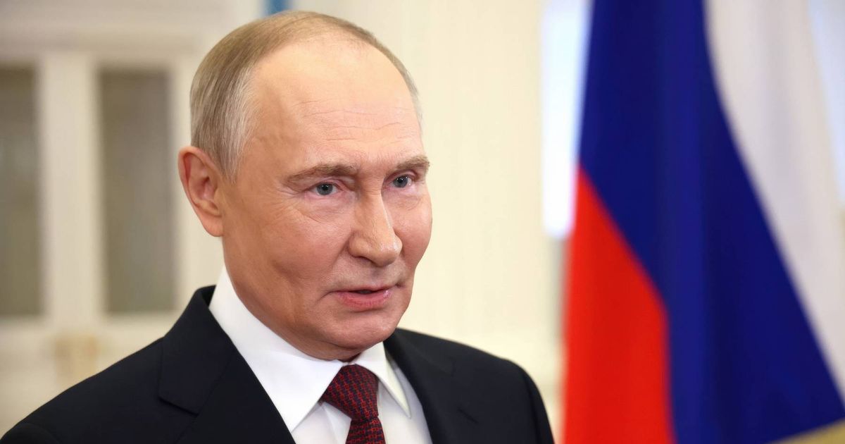 Putin's week of 'double humiliation' as Trump strikes oil 'ghost fleet' - The Mirror