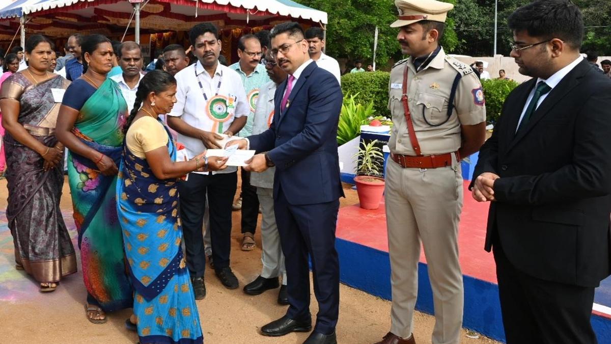 Ramanathapuram celebrates 77th Republic Day