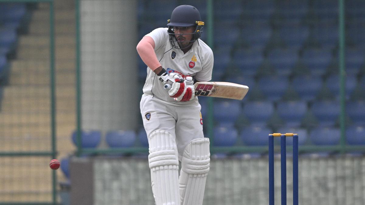 Ranji Trophy: Kandpal and Doseja's gritty stand keeps Delhi afloat against Mumbai