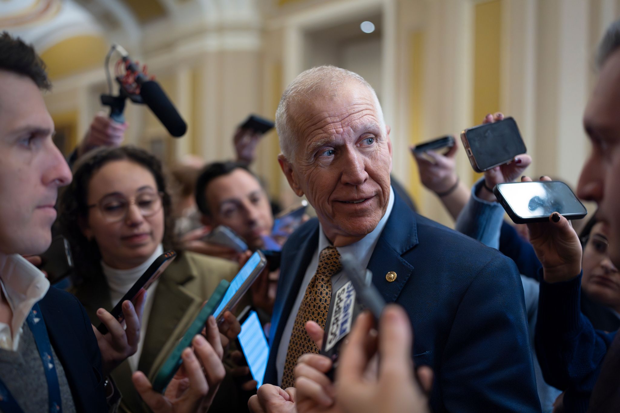 Republicans fear their midterm chances are slipping away over immigration chaos