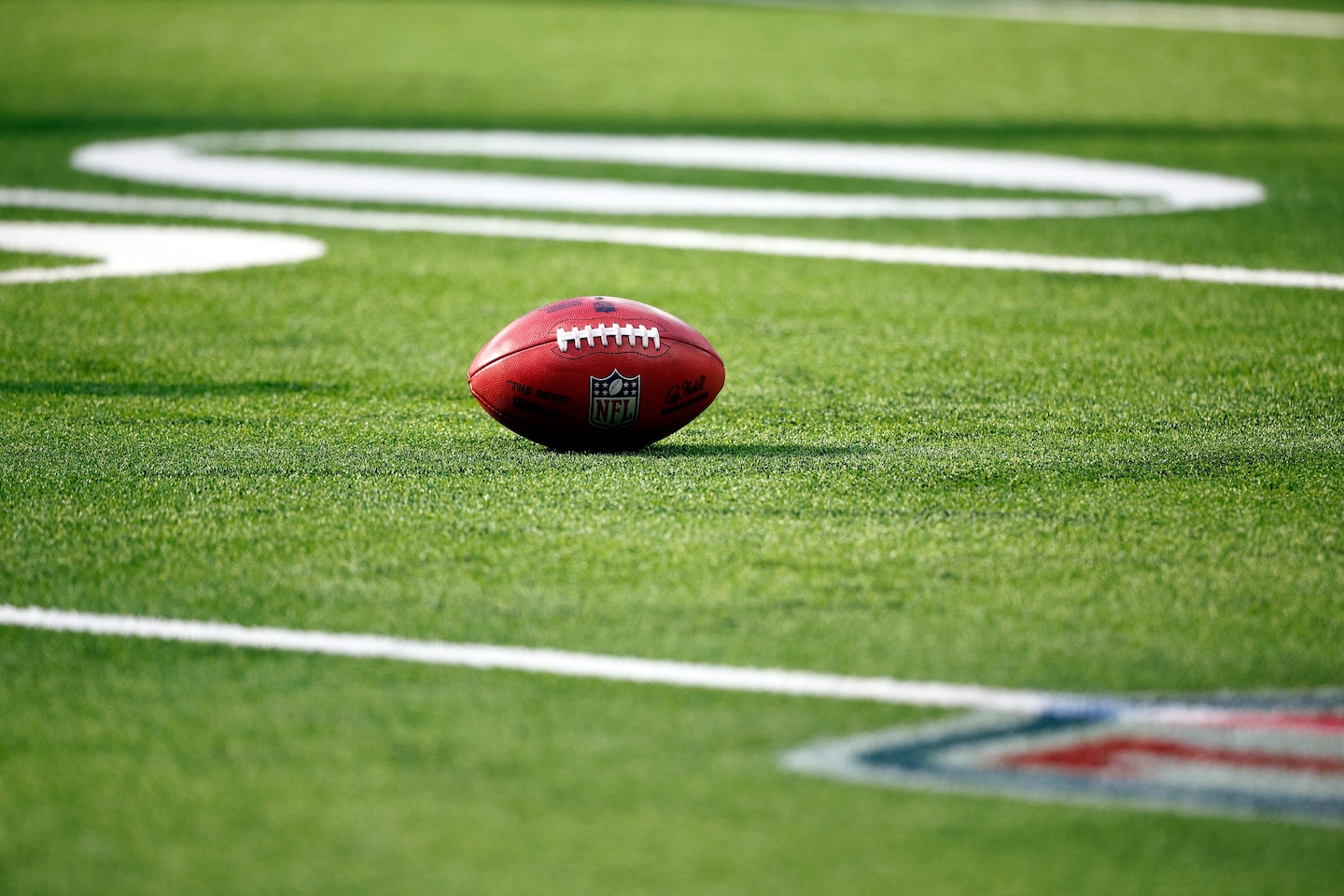 Review | What's behind our love-hate relationship with football?