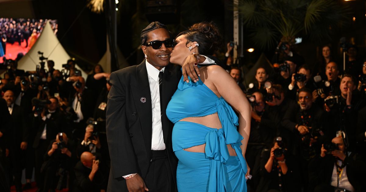 Rihanna hints at further delays to her album - Daily Star