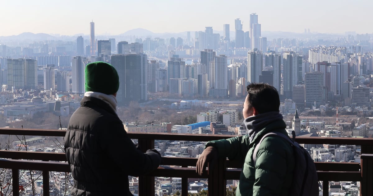 Seoul apartment competition soars as national rates slump