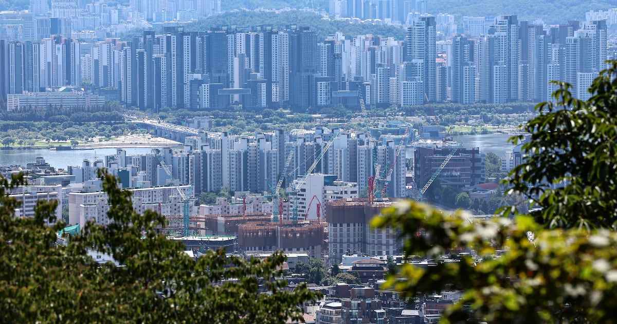 Seoul Apartment Subscription Competition Rate Exceeds 150 to 1