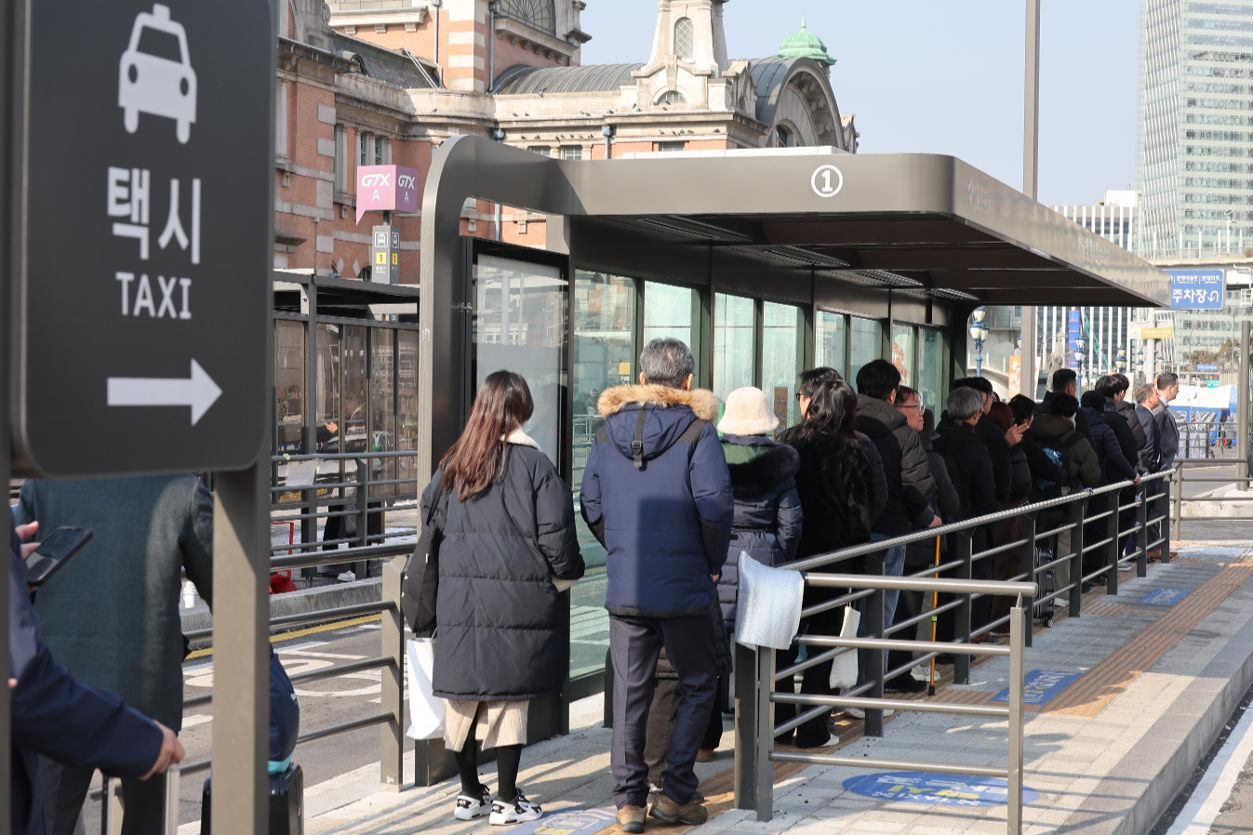 Seoul moves to curb taxi fare gouging after almost 500 complaints of overcharging - The Korea Times