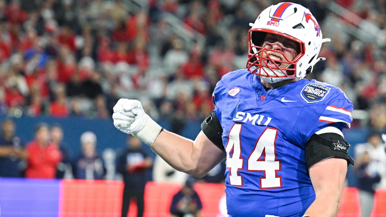 Jennings throws for 278 yards to lead SMU to 24-19 Holiday Bowl win over No. 21 Arizona