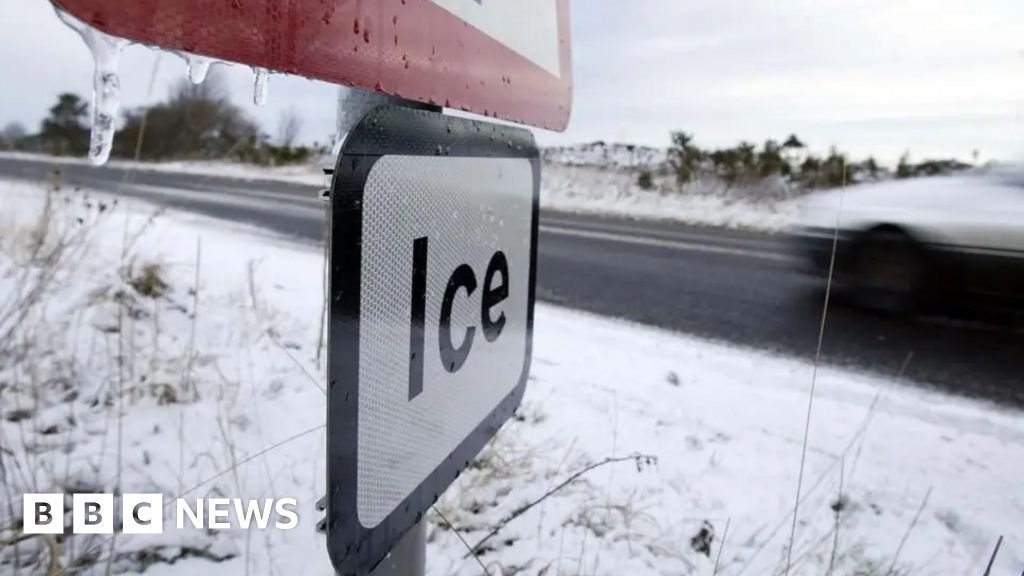 Snow and ice warnings for Manchester and Cheshire